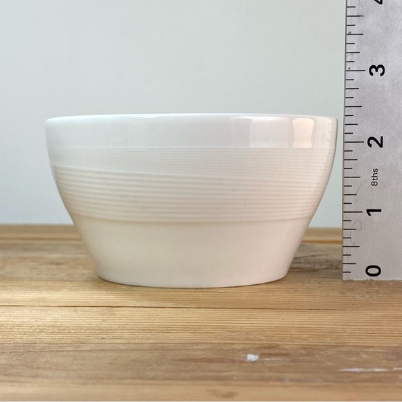 Set of Four EVA AIR Taiwan First Class Luzerne White Ceramic Bowls - Picture 10 of 12